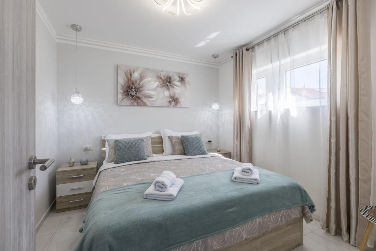 Royal Rose Gold Apartment فوديس المظهر الخارجي الصورة